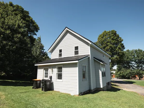 429 W Church St, Corry, PA 16407