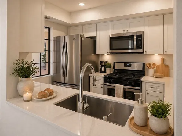2609 W Cameron Ct #224, Anaheim, CA 92801