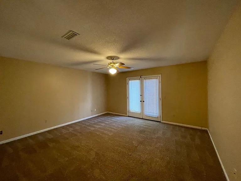 2804 Partridge Ln — Photo 17