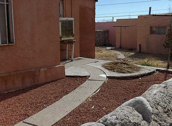 3rd image of 3116 Savannah Ave