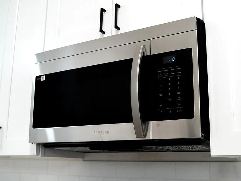 Built in Electric Microwave.