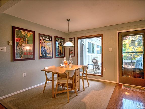 4th image of 256 Loch Ln