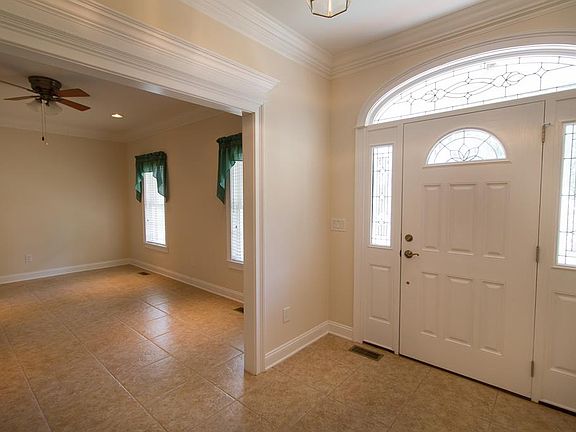 5th image of 39 Ousley Dr