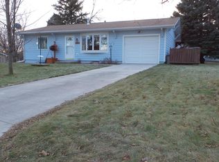 1702 Santee Trl, Brookings, SD 57006