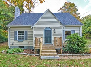 21 Pleasant St, Brookfield, MA 01506