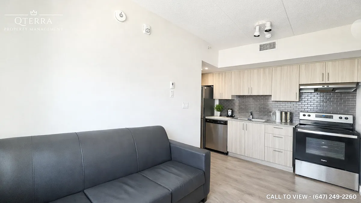 Building Photo - 275 Larch St #B416