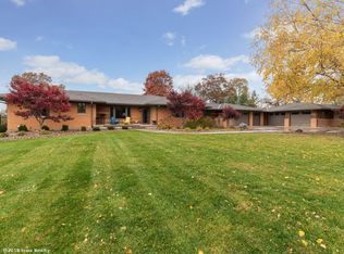 176 SE 64th St, Pleasant Hill, IA 50327