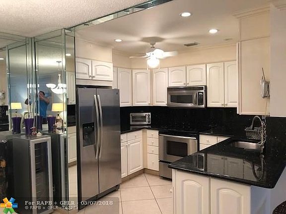 3rd image of 6435 Bay Club Dr APT 2