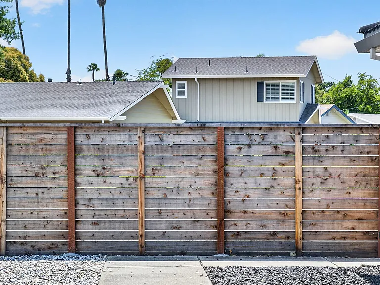 1780 Clayton Way — Photo 4