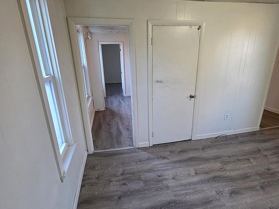 5th image of 20 Lafrance Ct #1S