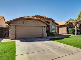 2065 W Boulder Ct, Chandler, AZ 85248