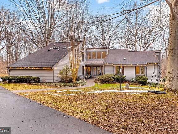 2nd image of 5500 Beech Ridge Dr