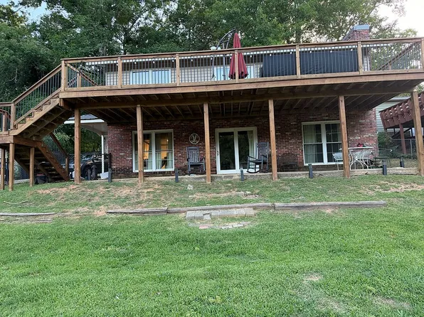 61 Perimeter Rd, Sylacauga, AL 35151