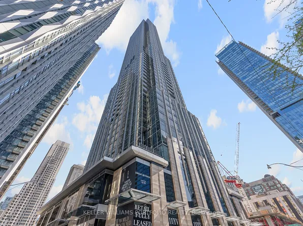 11 Yorkville Ave, Toronto, ON