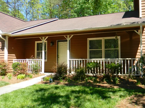 667 Rock Garden Cir, Winston Salem, NC 27104