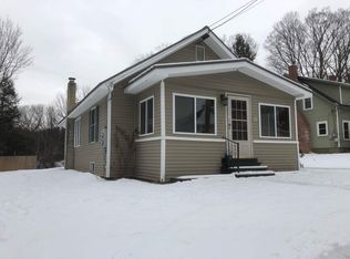 12 N Main St, Springfield, VT 05156