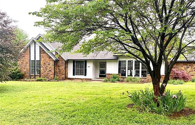 1st image of 25 Cottonwood Cir