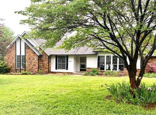 25 Cottonwood Cir, Pryor, OK 74361