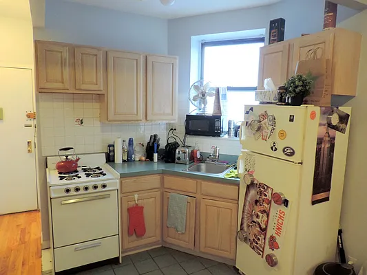 Rented by J Misrahi Realty Corp | media 8