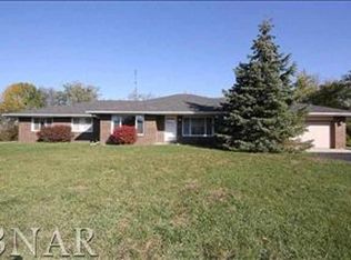 8890 Mill Creek Rd, Bloomington, IL 61705