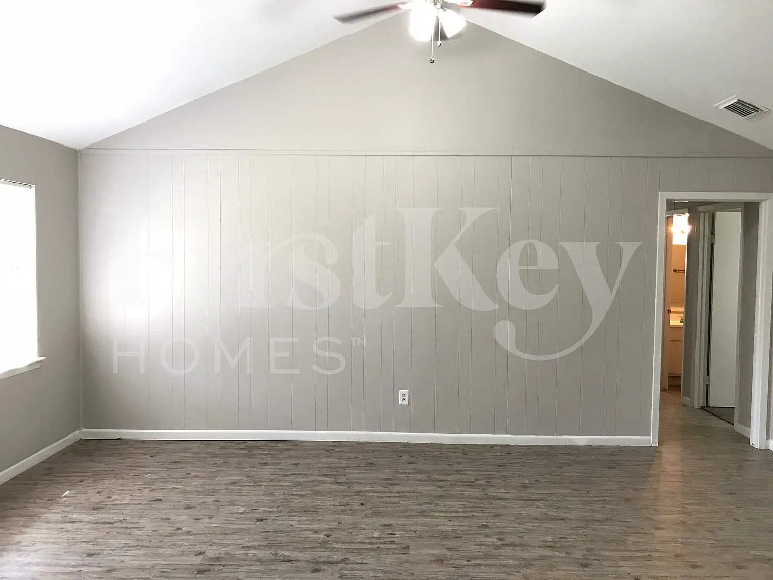 4 bed, 2.0 bath, 1617 sqft, $1,580 — Photo 4