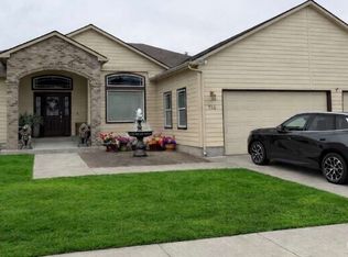 416 Oahu St, Richland, WA 99352