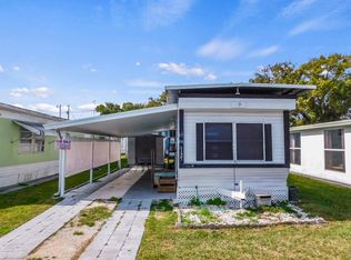 6125 Creston St, Zephyrhills, FL 33542