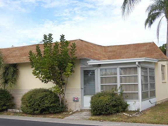3rd image of 319 Sky Loch Dr W