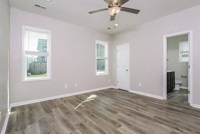 257 E Wilson St — Photo 7