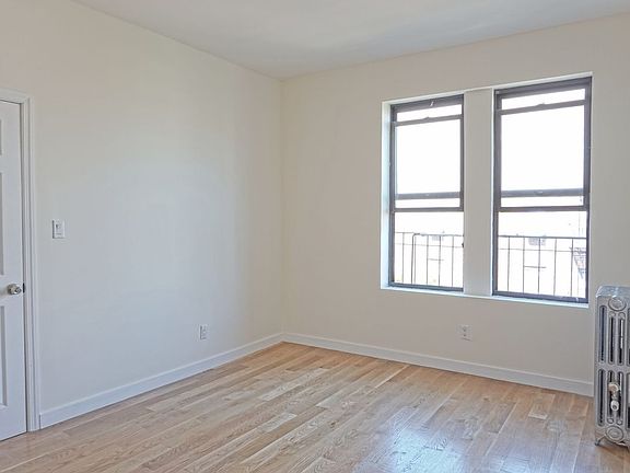 2nd image of 2908 31st Ave APT E7