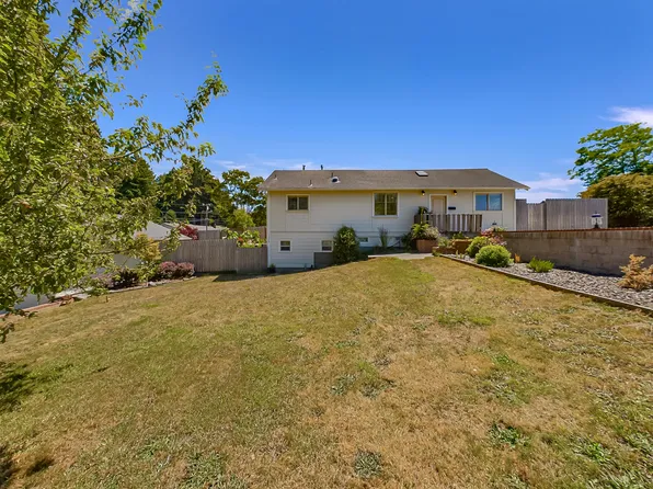 1326 Hodgson St, Eureka, CA 95503