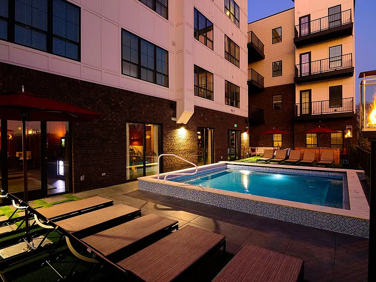 The Fairfax - 09
