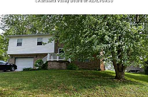 2nd image of 90 Pinewood Rd