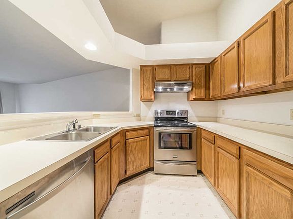 4th image of 6909 Parkview Dr