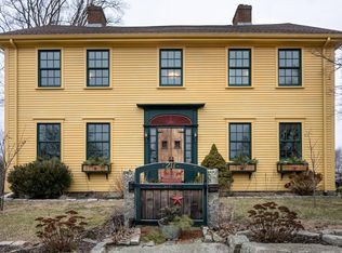 217 Robinson Rd, Acushnet, MA 02743