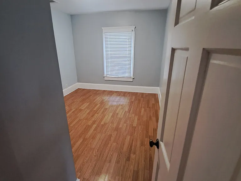 124 Loomis Ave #A — Photo 7