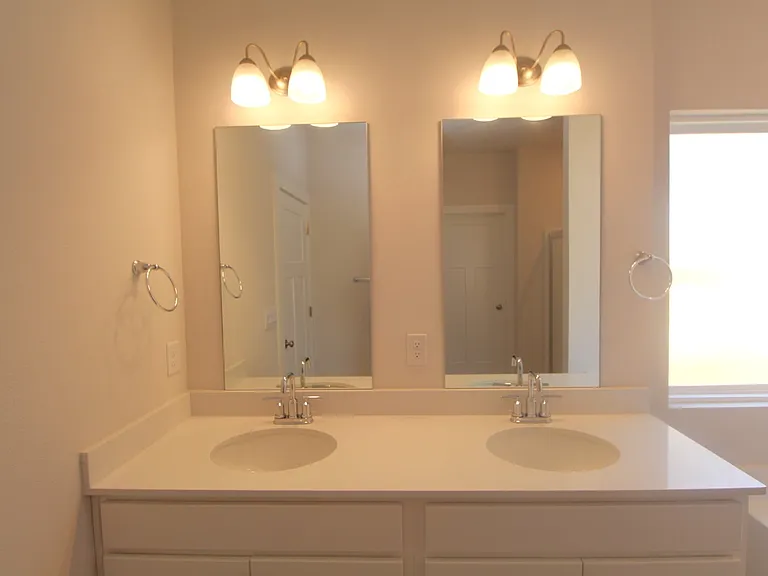 3111 Silver Maple Dr — Photo 13