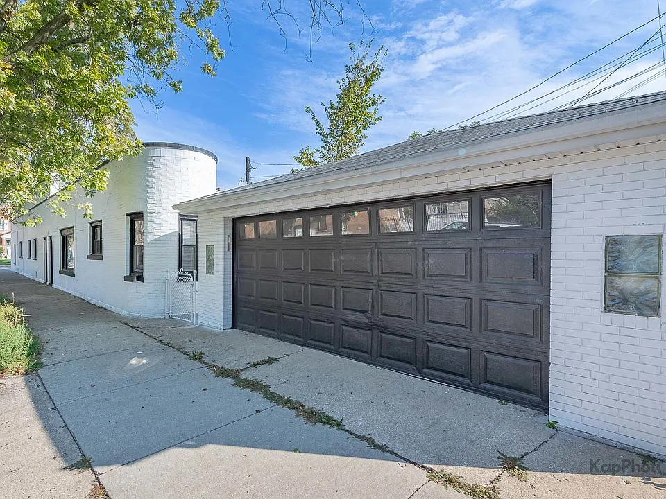 6259 W Peterson Ave #1R