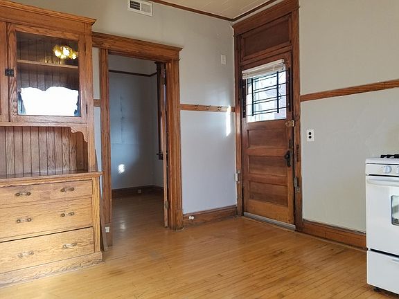 3rd image of 2154 W Charleston Ave #2