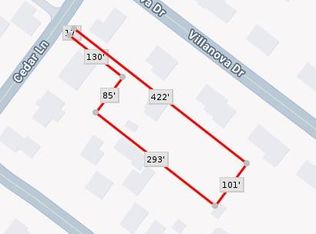 496 Cedar Ln, Paramus, NJ 07652