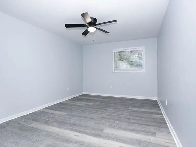 3128 Chateau Blvd — Photo 2