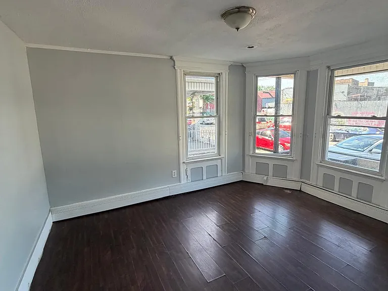 56 Cypress St #2 — Photo 2