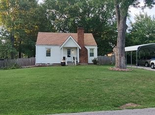 700 NE 82nd Ter, Kansas City, MO 64118
