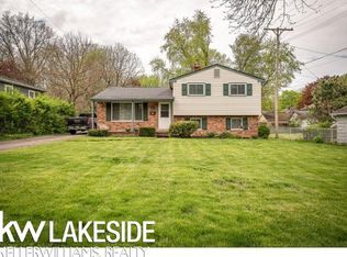 220 Sisson St, Romeo, MI 48065