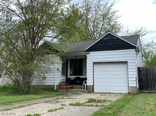 1113 Waverly Rd, Eastlake, OH 44095