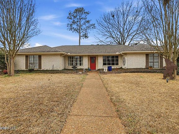 2nd image of 229 Greenfield Pl