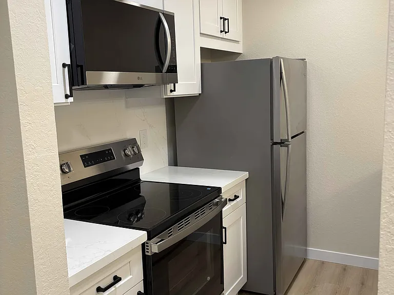 1175 Harrington Pl NE #312 — Photo 5