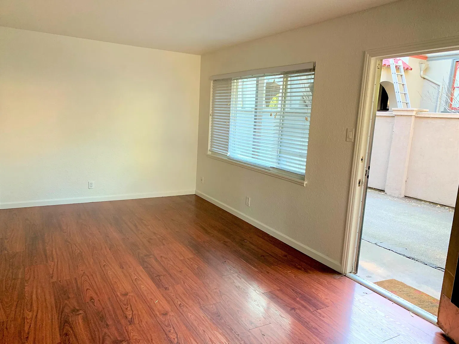 2 bed, $2,550 — Photo 3
