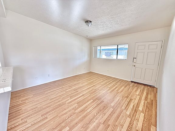 4th image of 14833 Friar St APT D