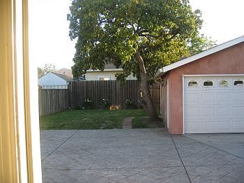 3rd image of 1157 S Almaden Ave